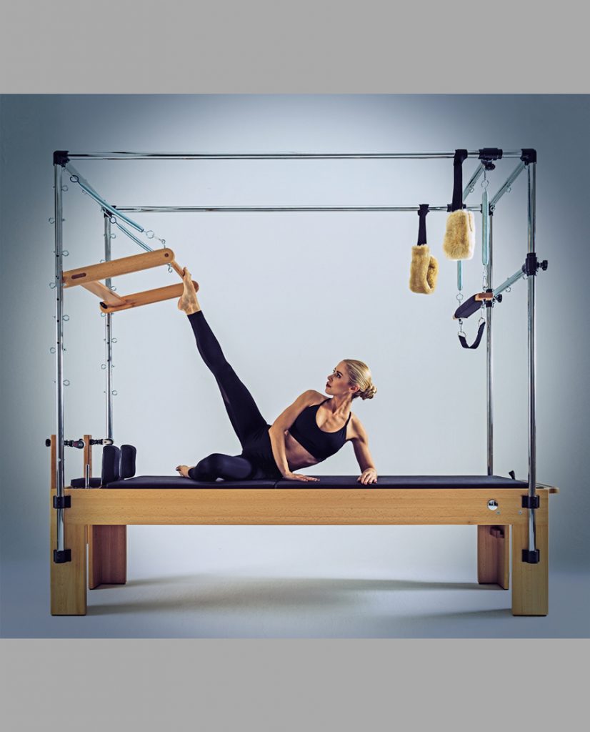 Wall unit with upholstery; ’Pilates duvar unitesi’ ‘tower reformer’ ve ‘mat pilates haraketlerini’kolaylıkla yapabilceğiniz bütüncül ’pilates aletidir’